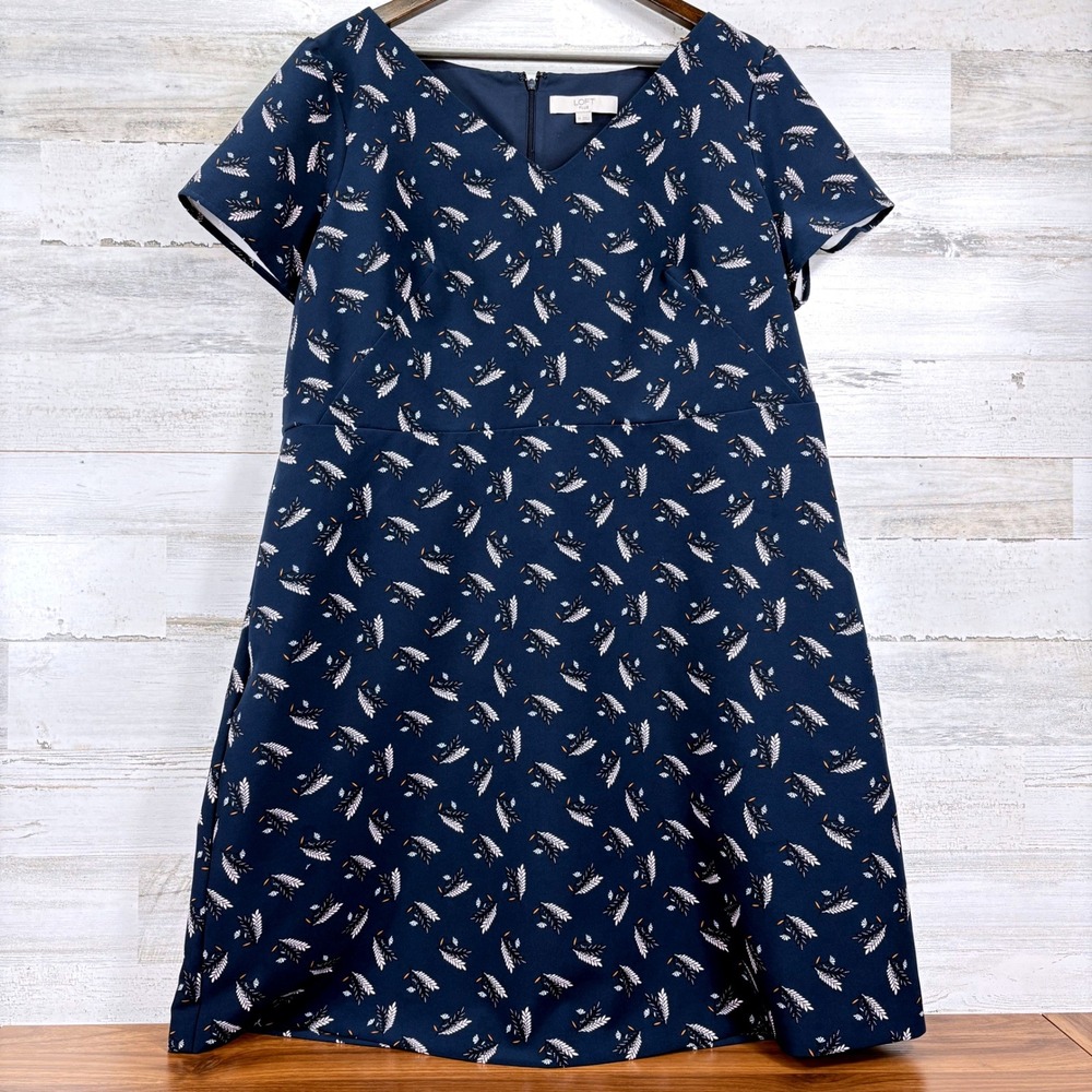 LOFT Plus Shift Dress Womens 18 Navy Blue Leaf Print V-Neck Pockets Chic Office